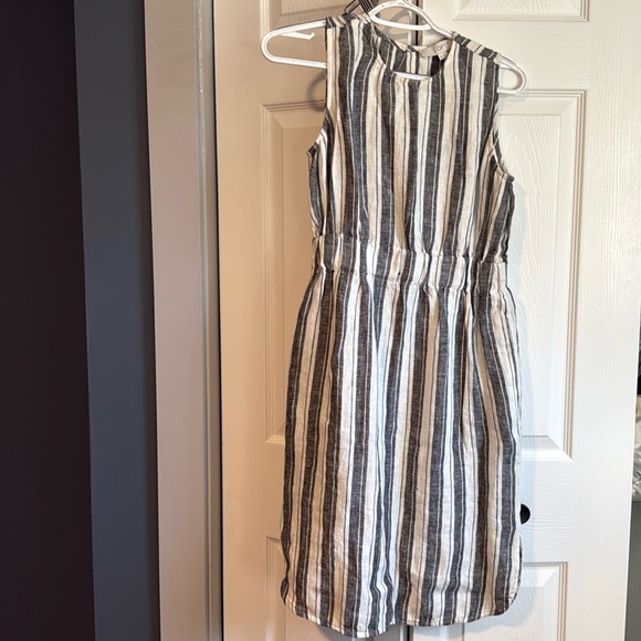 LOFT Dresses & Skirts - NWT Loft Linen Dress